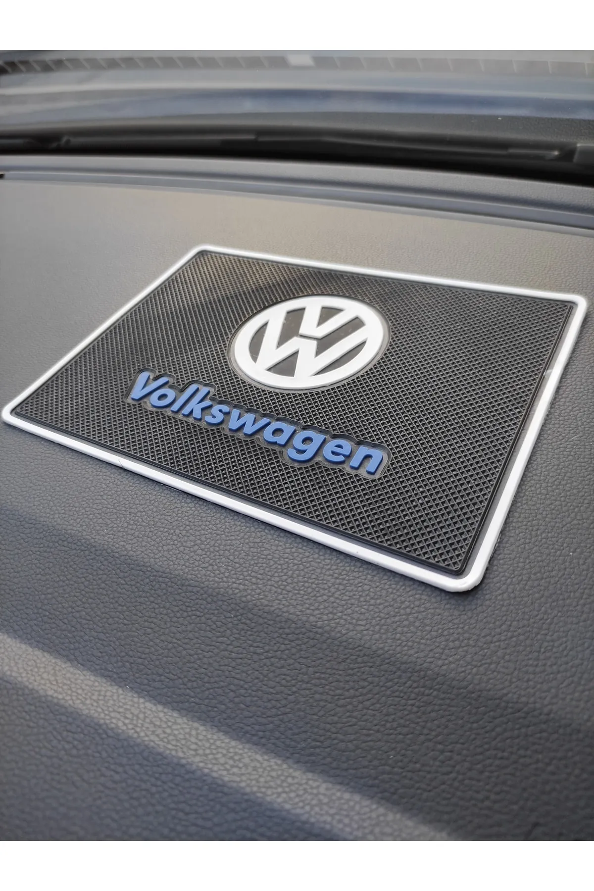 Volkswagen%20Kaymaz%20Torpido%20Pedi%20-%20Volkswagen%20Kaydırmaz%20Ped%20-%20Volkswagen%20Ped