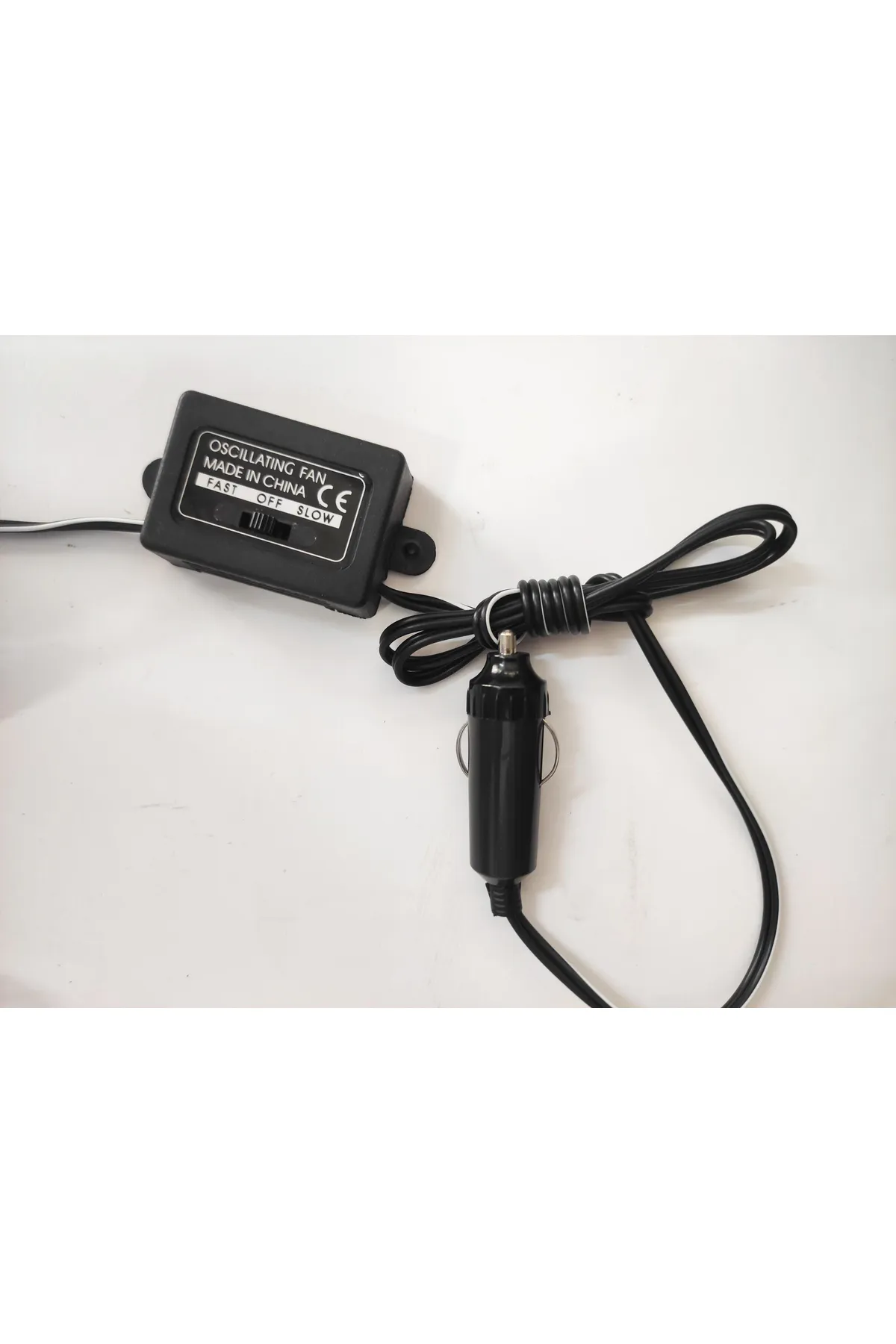 Oto Vantilatör 24 Volt 8 Inç Mandallı Çakmaklık Girişli 6400401