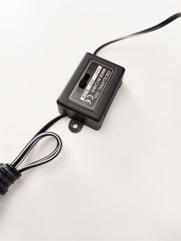 Oto Vantilatör 12 Volt 8 Inç Mandallı Çakmaklık Girişli 6400304